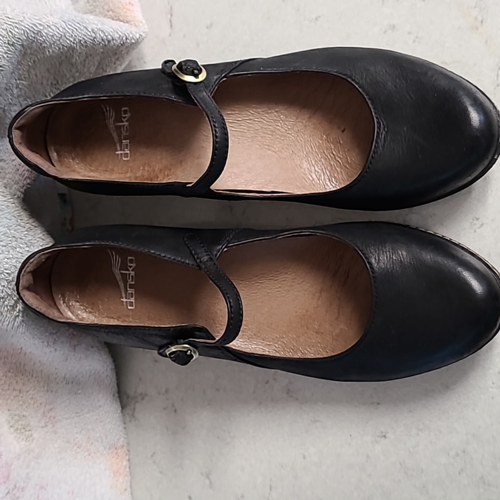 Dansko Loralie Black wedge heels, size 38(Eu) or a 7.5-8